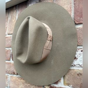 Stetson hat. Style: Rapture. Size XL. COLOR: Mushroom.